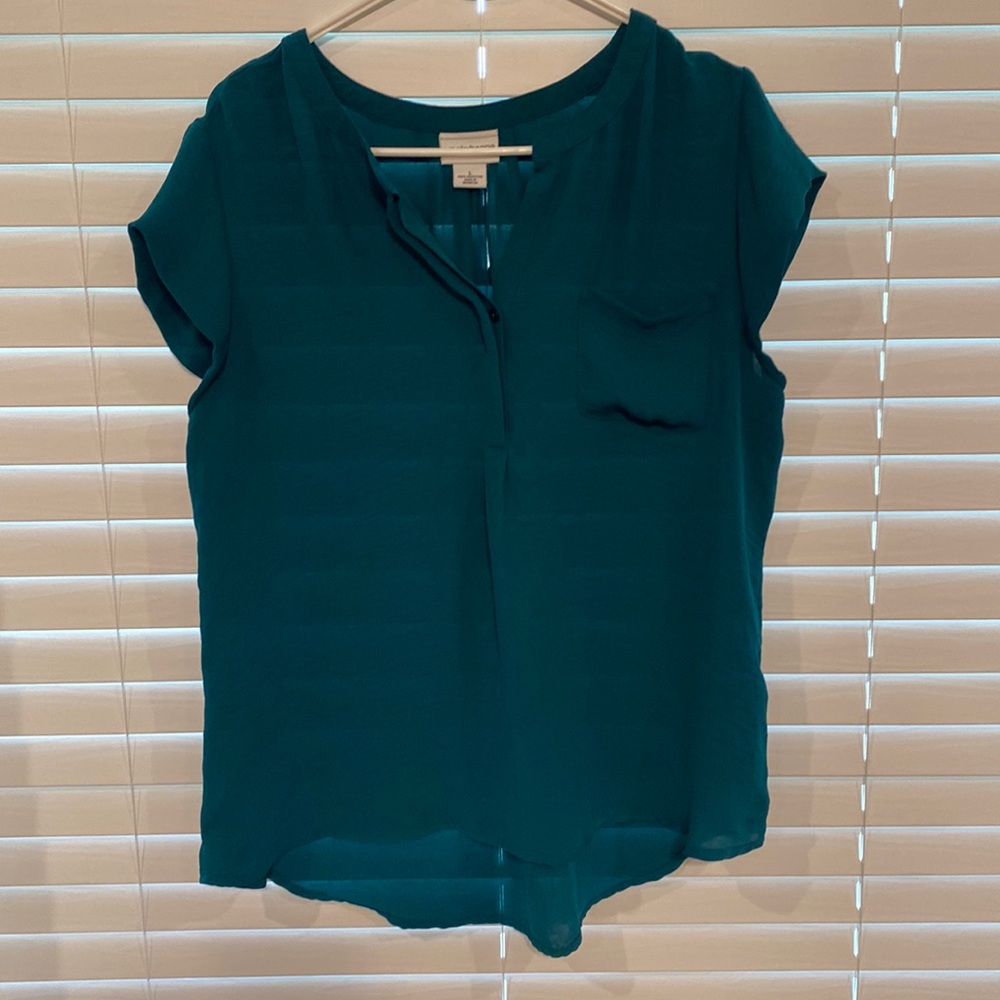 Liz Claiborne Green/Blue Ruffle Cap Sleeve V-Neck + Front pocket [Size L]